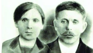 Močiutė Anna Buriak ir senelis Felčinskij Anton Ivanovič