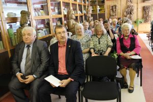 Į renginį susirinko literatai, knygos išleidimo rėmėjai, kiti poezijos mylėtojai