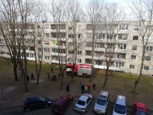 Gaisras Šviesos g. 8 name kilo dėl neatsargaus vaiko elgesio su ugnimi