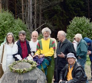 Su elektrėniškiais alpinistais įveikta aukščiausia Lietuvos kalva – Aukštojas. (A. Subatos nuotr.)