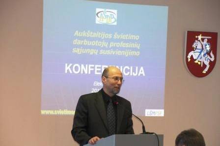 G. Steponavičius: LŠMPSF diktuoja madas atstovaujant mokytojų interesams