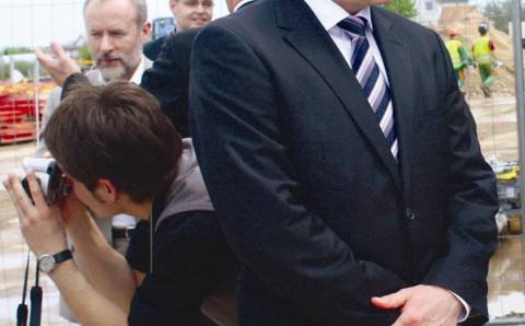 Dešiniųjų statytiniui – nemalonūs priminimai