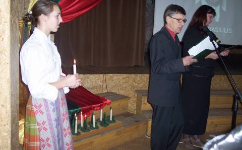 Vieviečiai Sausio 13-tąją paminėjo dainomis