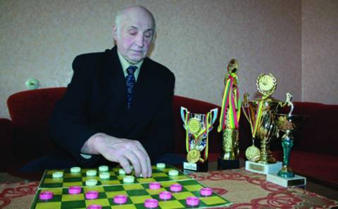 Prie šaškių lentos