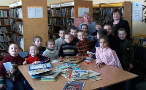 Semeliškių bibliotekoje – vaikiškos knygos savaitė
