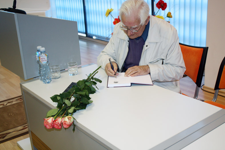 Renginių gausa šį pavasarį užplūdo Elektrėnų viešąją biblioteką