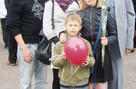 Žodis „Tėvas” kilęs iš vaikų lūpų