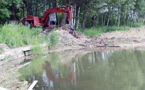 Elektrėniečiams pasisekė: užterštas marių dugnas baigiamas išvalyti