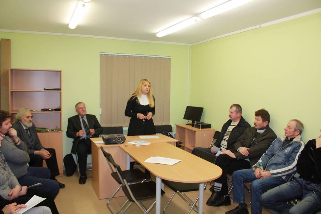 Kaip kazokiškiečiai Sizifo  darbą dirba