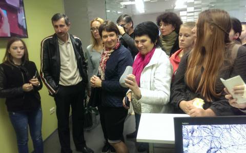 Elektrėnų bibliotekoje vėrėsi platūs vartai į nepažintą mokslo pasaulį
