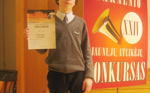 Iš J. Pakalnio konkurso sugrįžus