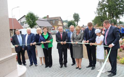 Liudijo didelę mažo miestelio istoriją