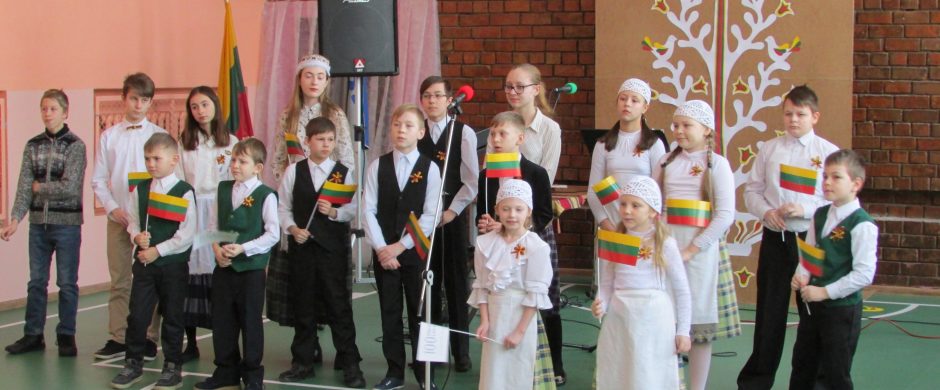 Pastrėviečiai nuotaikingai paminėjo Lietuvos 100-mečio jubiliejų
