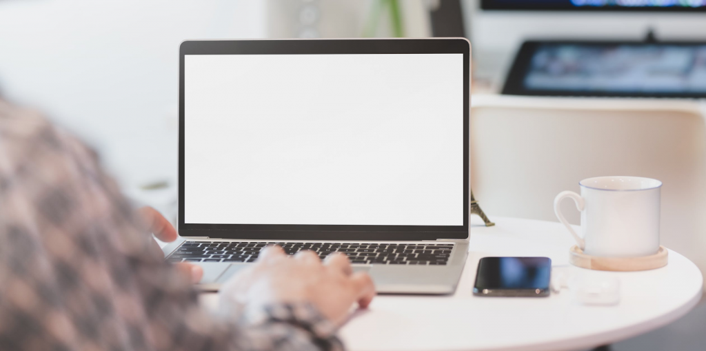 Covid-19 skatina vis daugiau pirkti internetu. Ką perka Elektrėnų gyventojai?