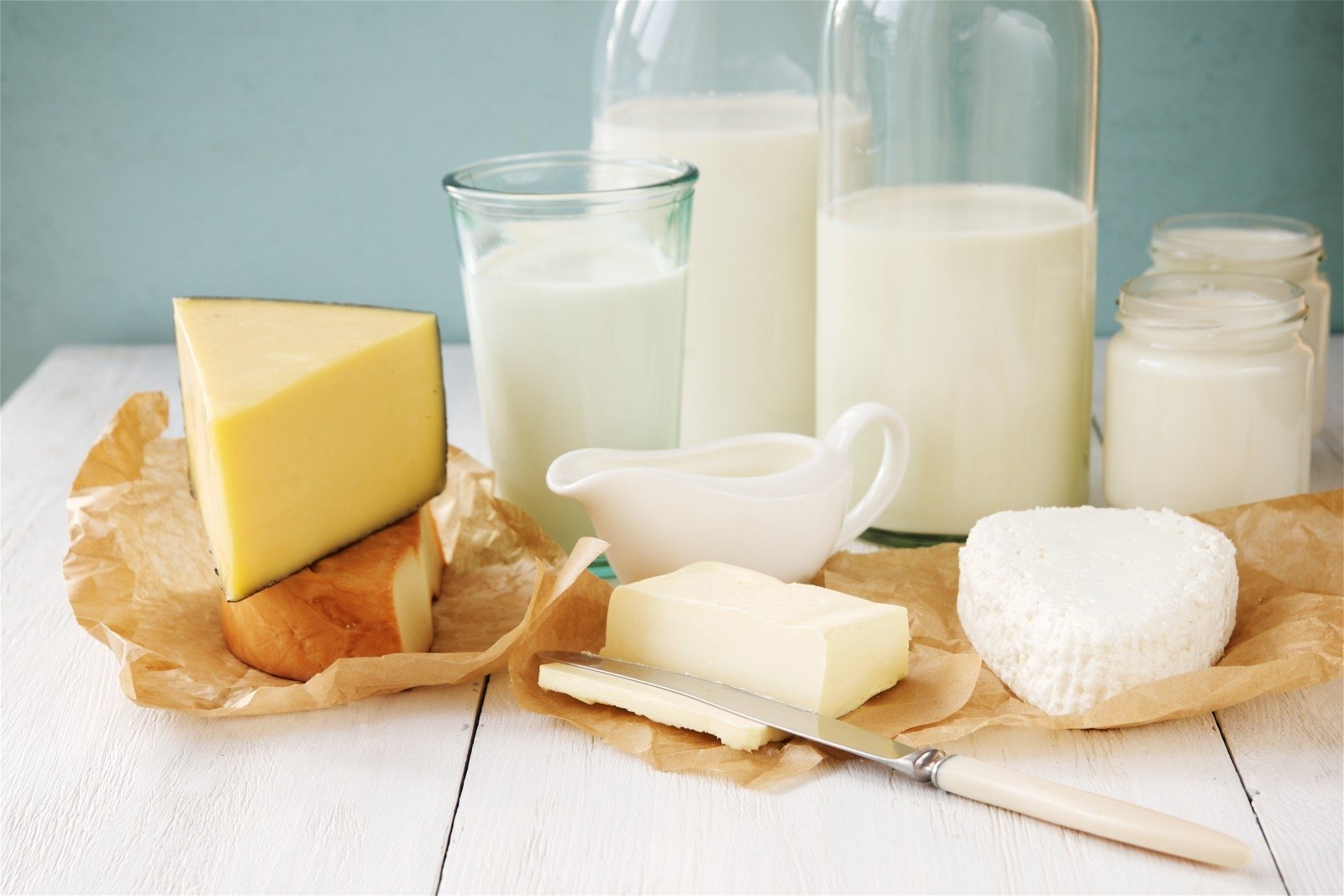 Parduotuvių lentynose – tik saugūs vartoti pieno produktai