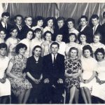 Po abitūros egzaminų vidurinėje mokykloje. V. Žeimantas stovi viršutinėje eilėje pirmas iš dešinės. 1962 metai