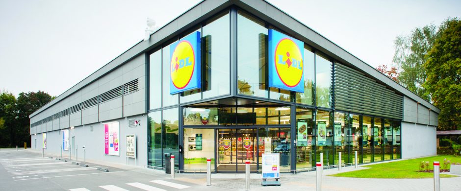 „Lidl“ pristato daugiau naudų darbuotojams: didėjantys atlyginimai, sveikatos draudimas ir motyvaciniai priedai