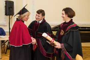 Mokslų daktaro diplomų įteikimo šventė (2016-11-30)