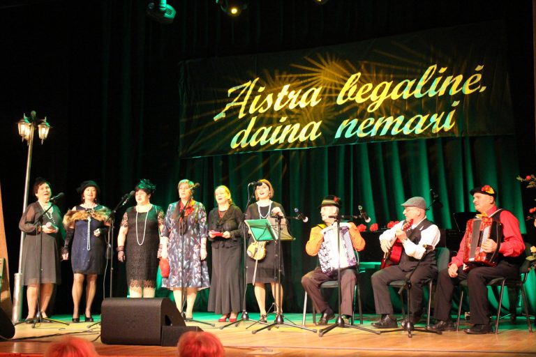 Kietaviškių kaimo kapela „Volungė“ puikiai atlieka ne tik liaudiškas dainas, bet ir romansus