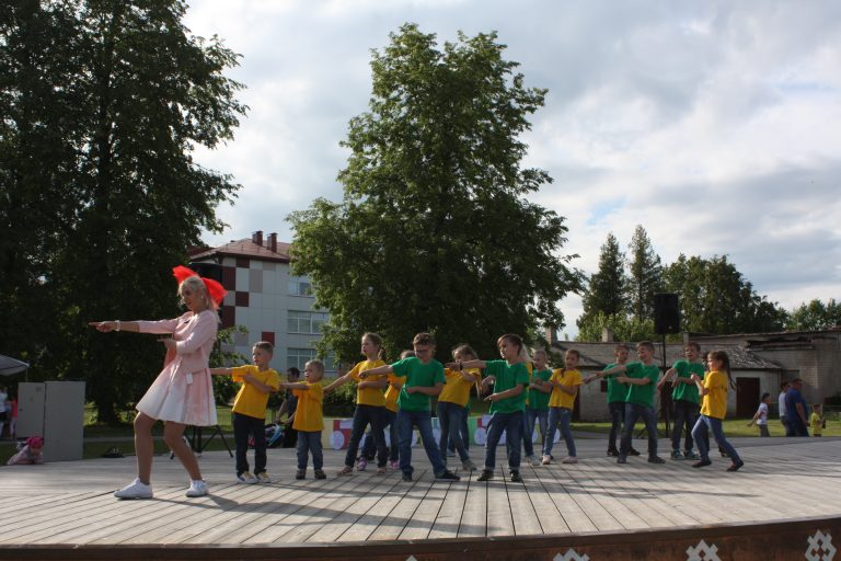 Linksmas rokenrolas su renginių organizatore Agne Muškietaite
