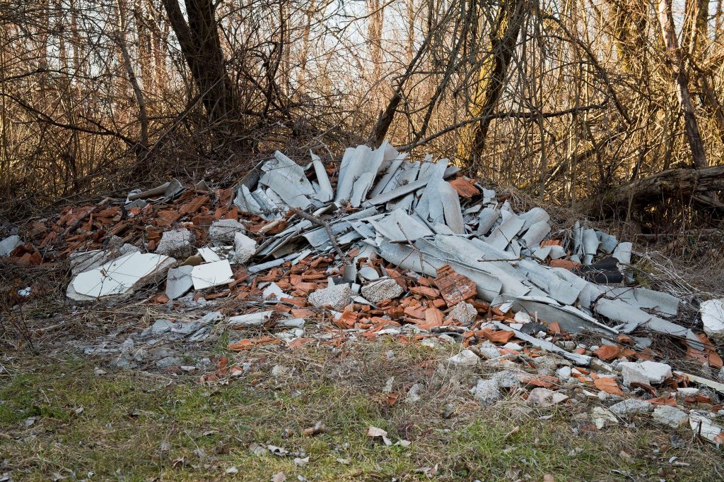 Šiferyje slypi nematoma grėsmė sveikatai