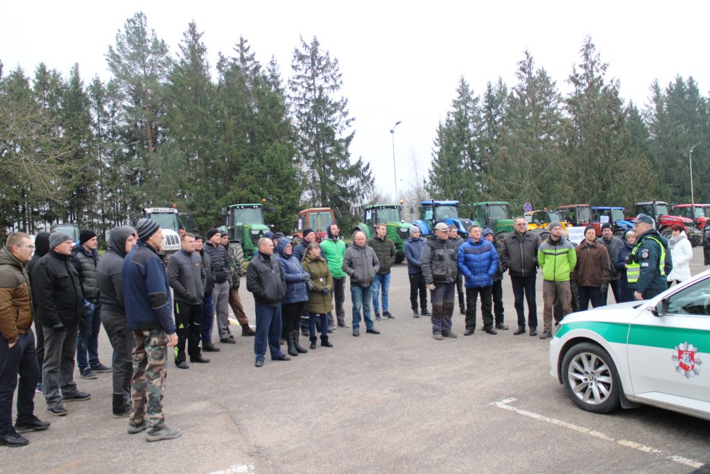 Ūkininkų protestai: pagrįsti reikalavimai ir netinkami simboliai