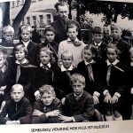 Jonas Červokas su auklėjamąja klase 1971 m. rugsėjį