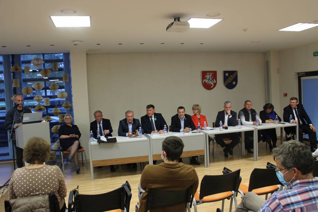 Rinkimų pažadai: neleis griauti kaminų, panaikins Konstitucinį teismą