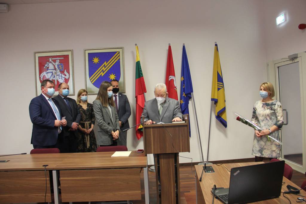 Jautrūs klausimai: vienus atleido nuo žemės mokesčių, kitiems – pakėlė mokesčius už vandenį