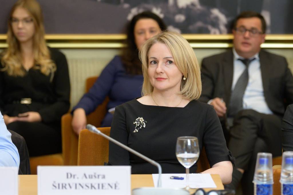 Einate pasilinksminti? Įvertinkite grėsmę ir būkite atsakingi