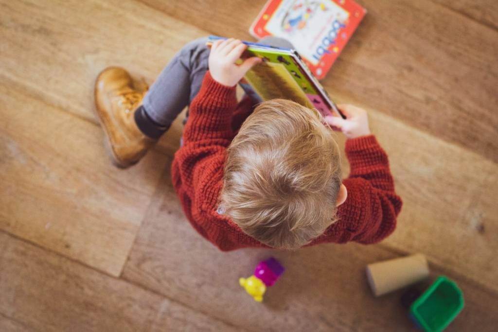 Lietuvos aklųjų biblioteka kviečia kurti liečiamąją knygą nematančiam vaikui
