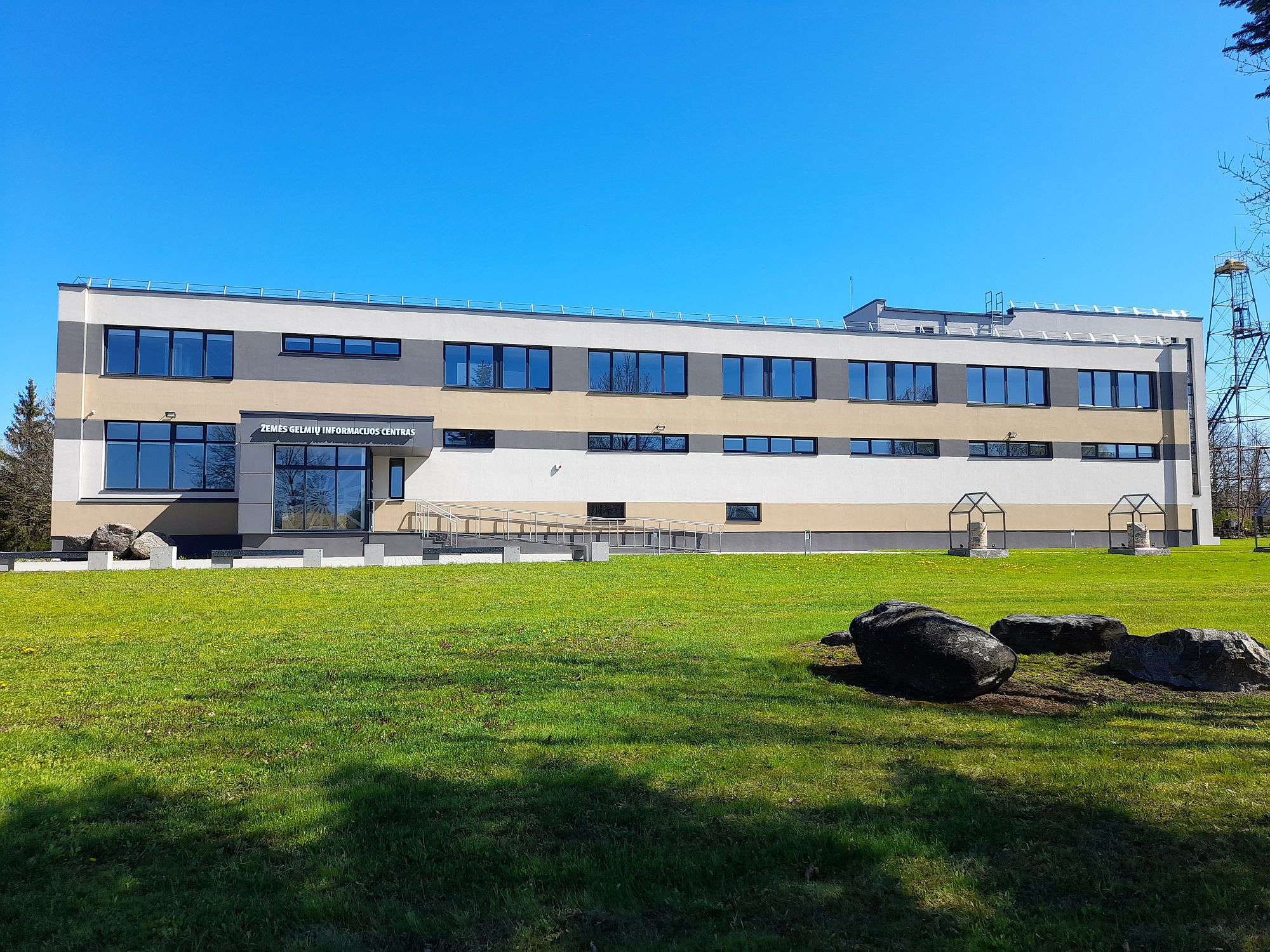 Baigtas Lietuvos geologijos tarnybos Žemės gelmių informacijos centro pastato, esančio Vievyje, rekonstrukcijos projektas