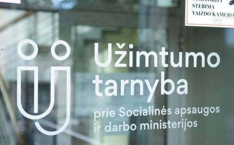 Užimtumo tarnyba: nerimą kelia ilgalaikis nedarbas