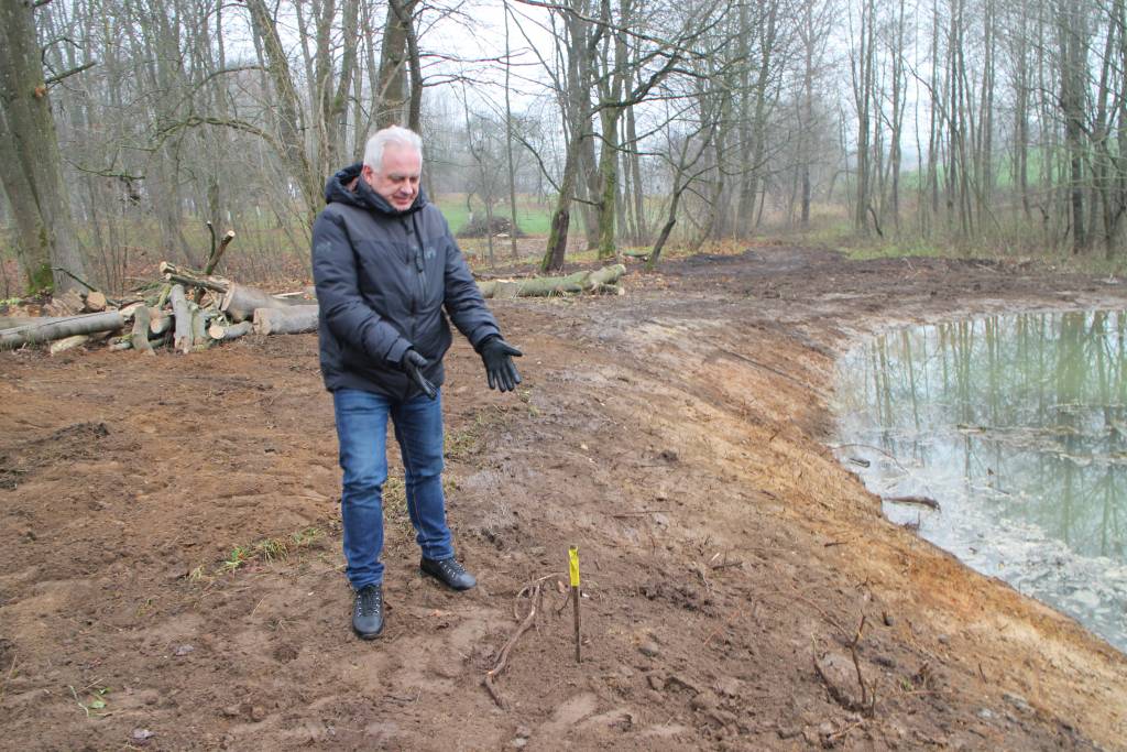 Kur tas šaltinėlis, kur aš jaunas gėriau? (liaudies daina) Abromiškių dvaro atnaujinimas – ne vien dvarininko reikalas