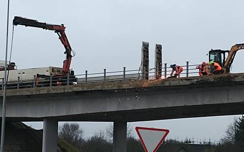 Ties Vieviu nakčiai uždaromas magistralinis kelias A1, eismas nukreipiamas apylanka