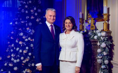 Prezidento ir pirmosios ponios kalėdinis sveikinimas