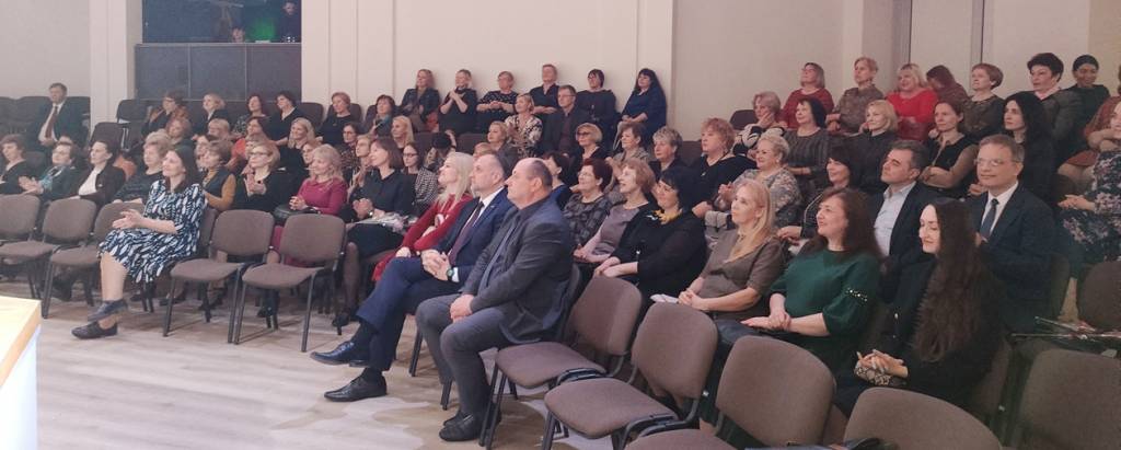 Profesinės šventės proga pasveikinti medicinos darbuotojai