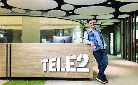 PR Darbas „Tele2“ salone padėjo tvirtus karjeros pamatus: Tadas ne tik užaugo įmonės viduje, bet ir prisidėjo prie naujovių