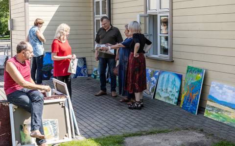 Vievis dailininkų akimis: tapybos pleneras „Vieviui 500“