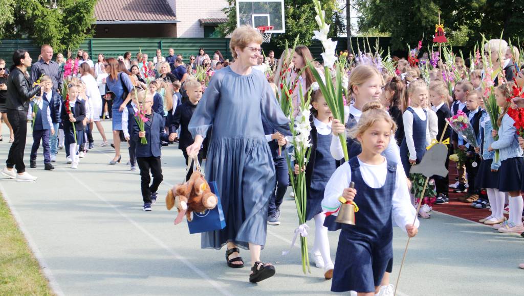 Mieli Elektrėnų savivaldybės mokiniai, pedagogai, tėveliai,