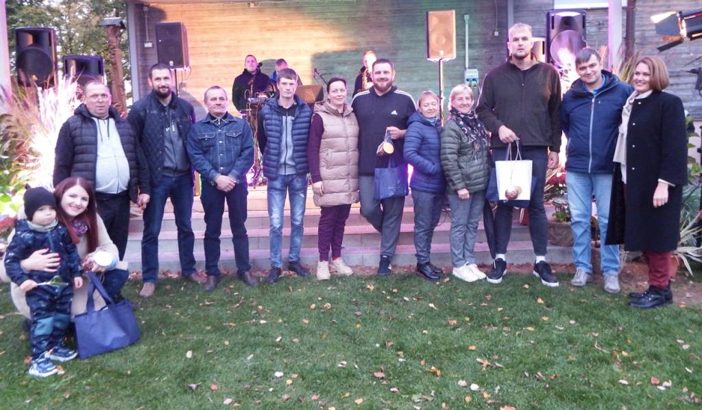 Ilgėjantys vakarai didina žemdirbių rūpesčius