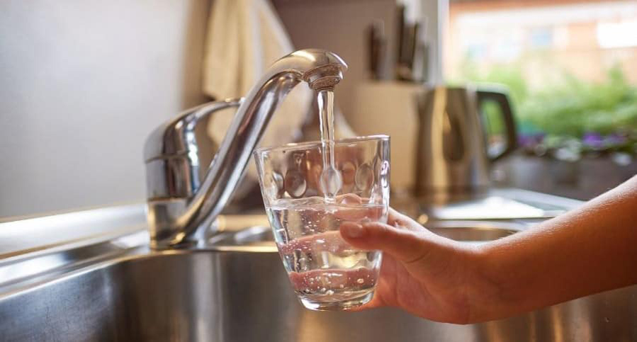 Nuo lapkričio 1 d. keičiasi bendrovės tiekiamo geriamojo vandens su nuotekų tvarkymu ir  geriamojo vandens apskaitos prietaisų priežiūros kainos