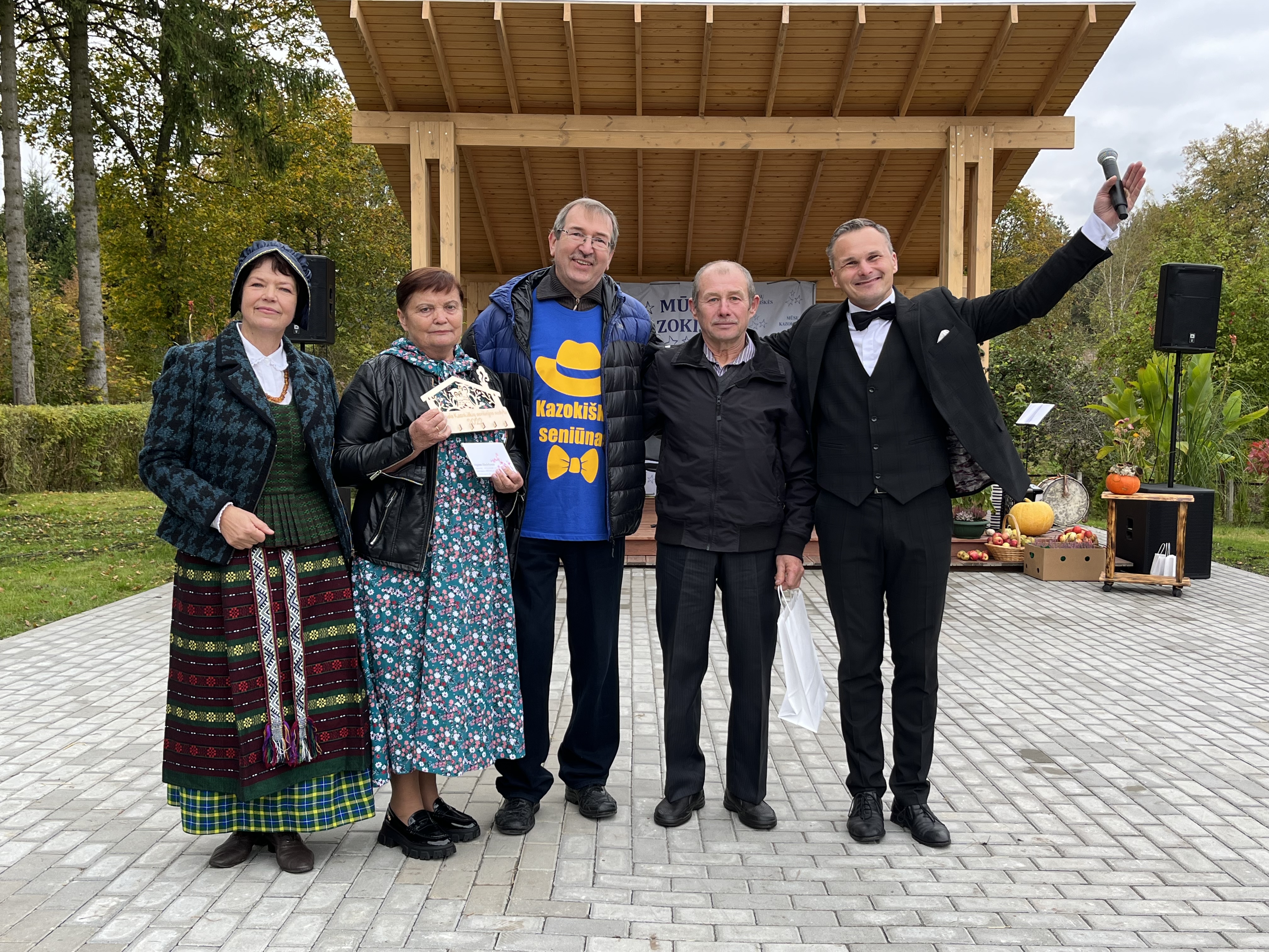 Apdovanoti gražiausių sodybų savininkai Kazokiškių seniūnijoje