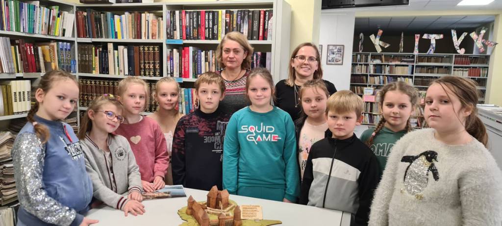 „Statybos“ Semeliškių bibliotekoje