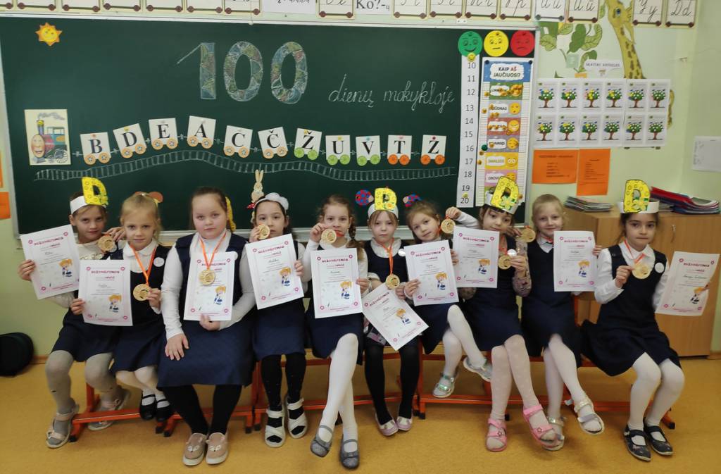 Projektas „100 dienų mokykloje“