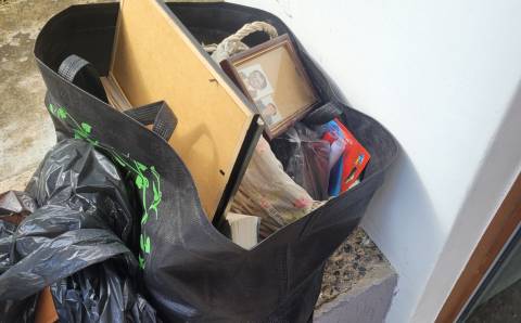Bažnyčia mirusiųjų daiktų nesaugo