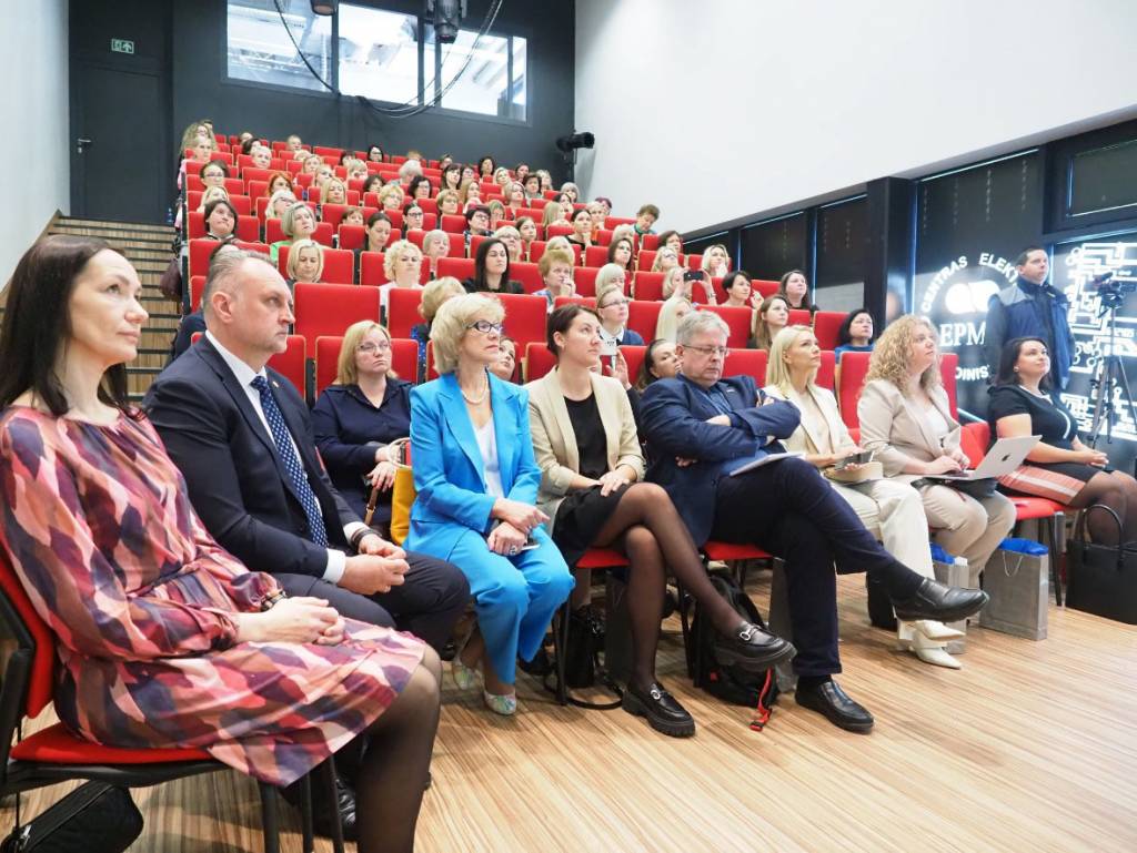 Mokytojų konferencijoje dėmesys ugdymo(si) proceso kaitai