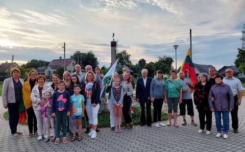 „Tautiška giesmė“ skambėjo Pastrėvio seniūnijoje