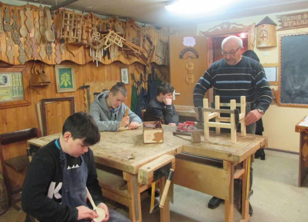 Ne tik puikus drožėjas, bet ir mokytojas – Zigmas Mažeika