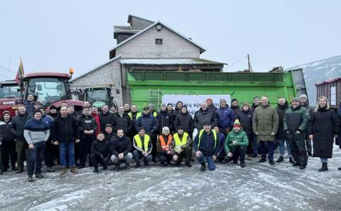 Ūkininkus pasitiko su duona, druska ir sūriais